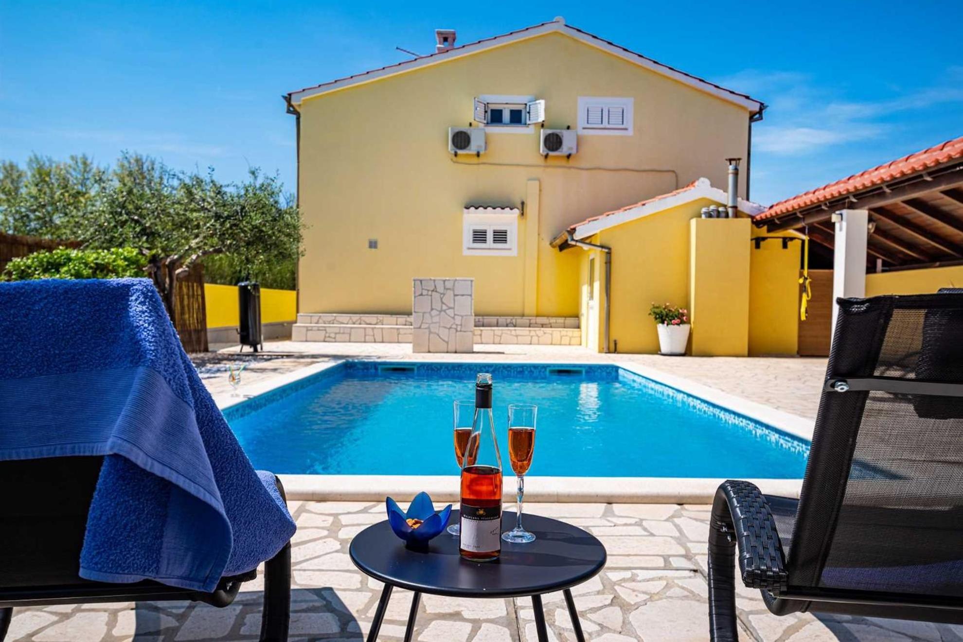 Apartment House Simoni With Pool, Zadar County Privlaka  Exterior foto